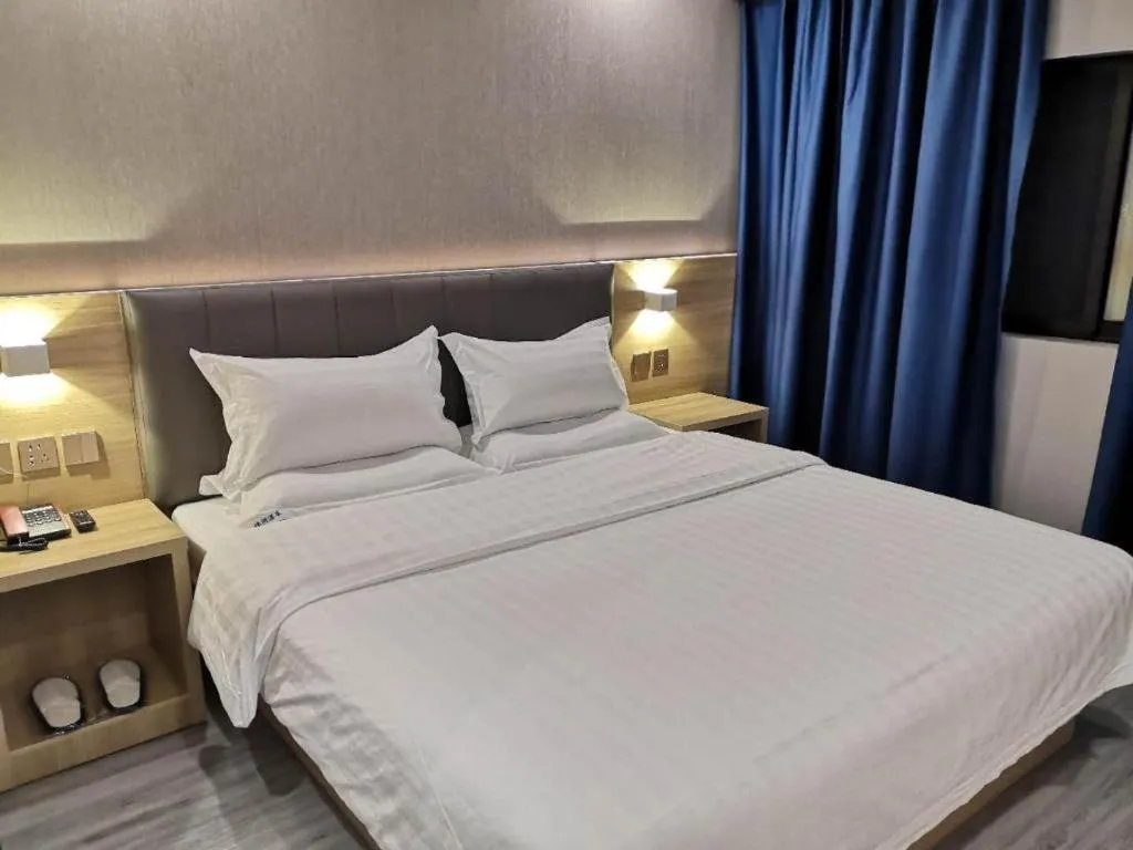 Bed in 7 Days Premium Hotel Hangzhou West lake Hubin