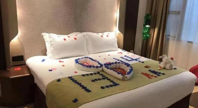 Bed in Campanile Hotel Shenzhen Bay Convention and Exhibition Center