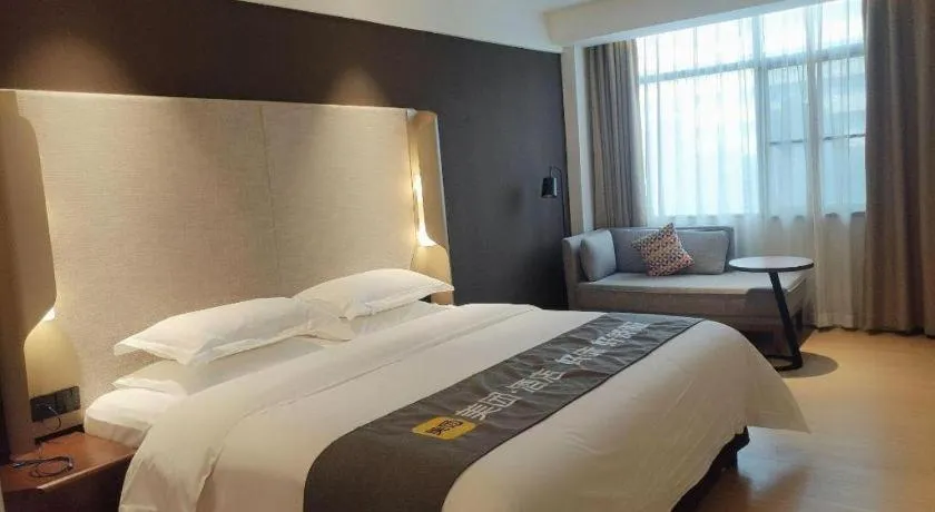 Bed in Campanile Hotel Shenzhen Bay Convention and Exhibition Center