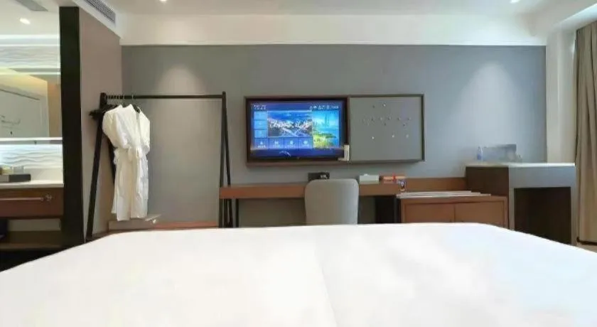 Bed in Campanile Hotel Shenzhen Bay Convention and Exhibition Center