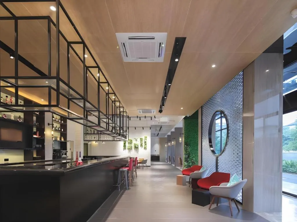 Campanile Hotel Shenzhen Bay Convention and Exhibition Center