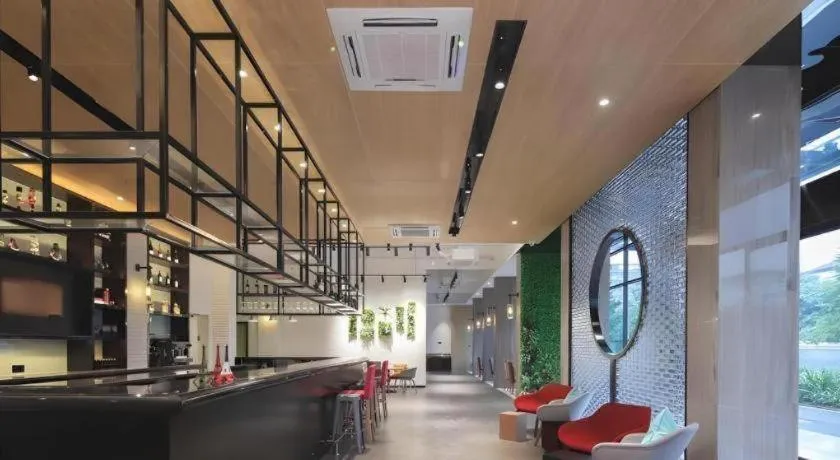 Campanile Hotel Shenzhen Bay Convention and Exhibition Center