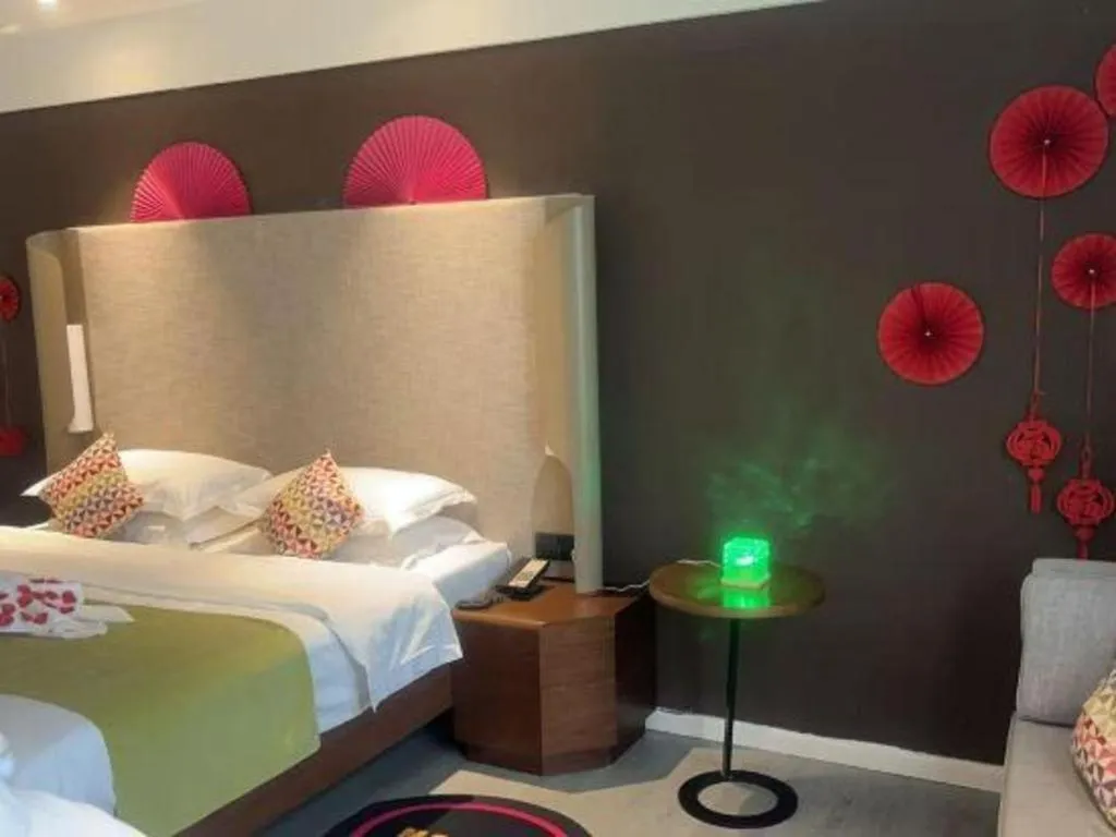 Bed in Campanile Hotel Shenzhen Bay Convention and Exhibition Center