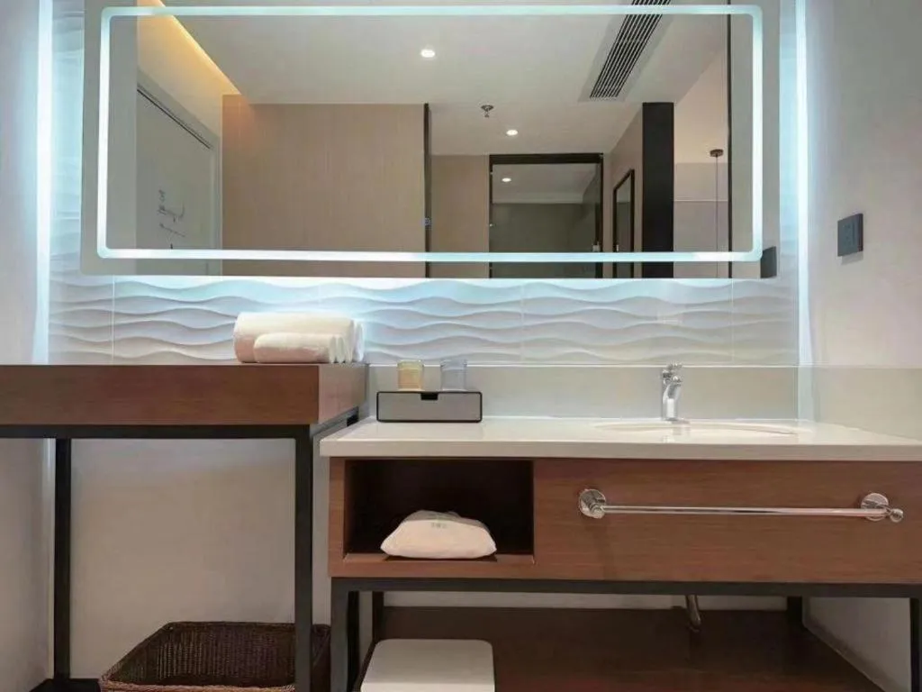 Campanile Hotel Shenzhen Bay Convention and Exhibition Center