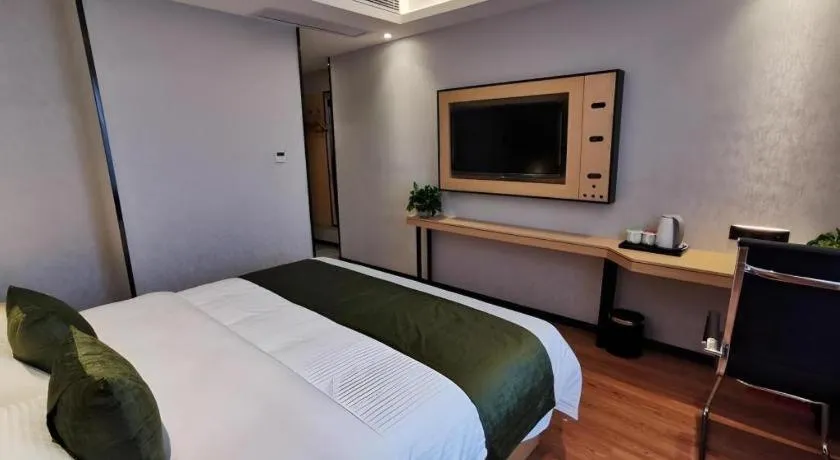 Bed in GreenTree Inn Express Fuzhou Le'an County Government Sijiu Square