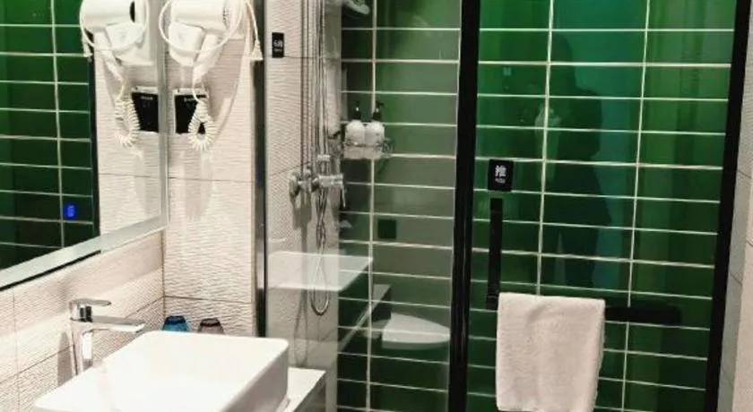 GreenTree Inn Express Fuzhou Le'an County Government Sijiu Square