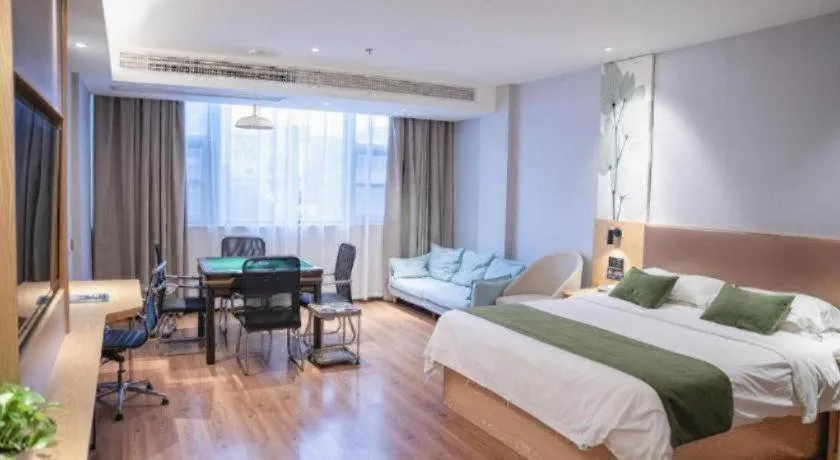 Bed in GreenTree Inn Express Fuzhou Le'an County Government Sijiu Square