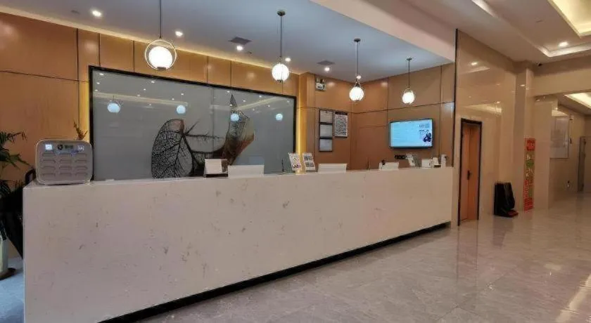 GreenTree Inn Express Fuzhou Le'an County Government Sijiu Square