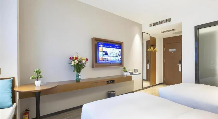 Bed in Borrman Hotel Guangzhou Southern Hospital Meihuayuan Metro Station