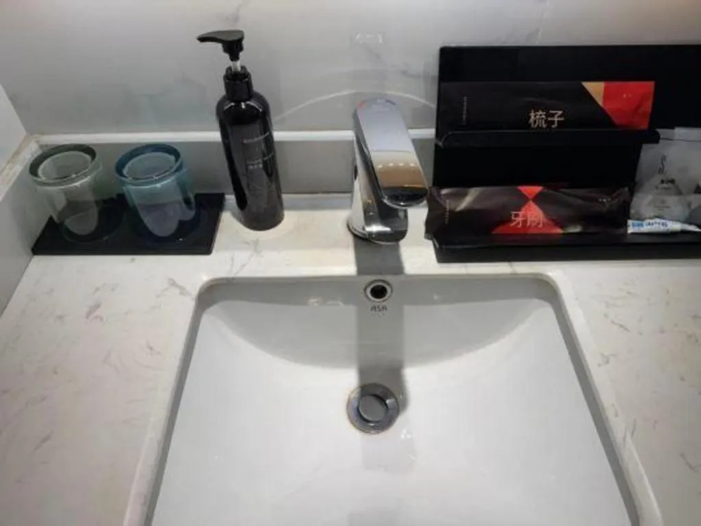 Borrman Hotel Guangzhou Southern Hospital Meihuayuan Metro Station