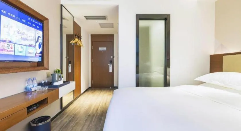 Bed in Borrman Hotel Guangzhou Southern Hospital Meihuayuan Metro Station