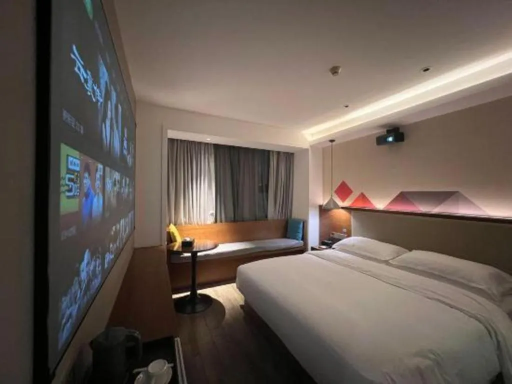 Bed in Borrman Hotel Guangzhou Southern Hospital Meihuayuan Metro Station