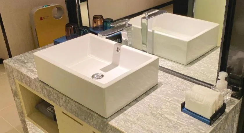 Echarm Hotel Shenzhen World Exhibition and Convention Center