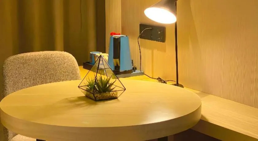 Echarm Hotel Shenzhen World Exhibition and Convention Center