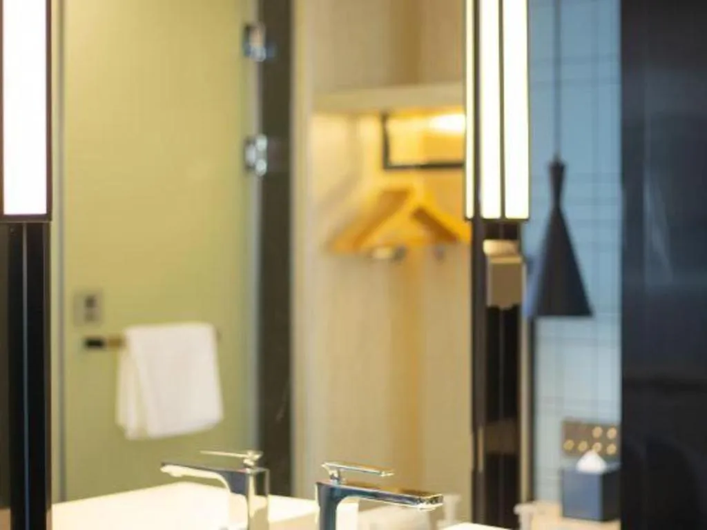 Echarm Hotel Shenzhen World Exhibition and Convention Center