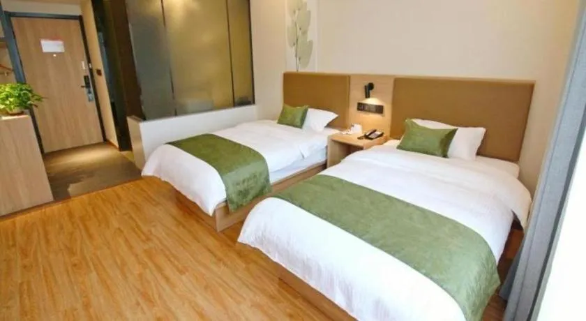 Bed in Green Tree Inn Jiangsu Changshu Southeast Yuyue Square