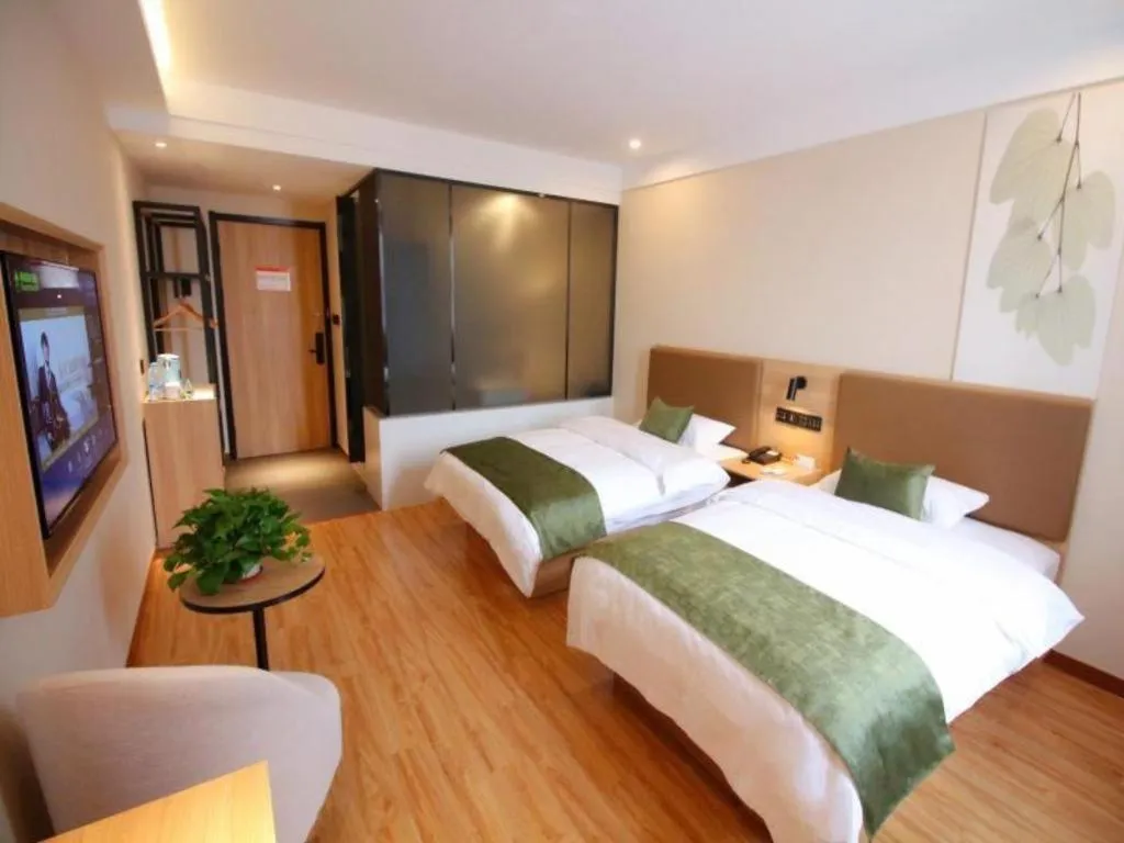 Bed in Green Tree Inn Jiangsu Changshu Southeast Yuyue Square