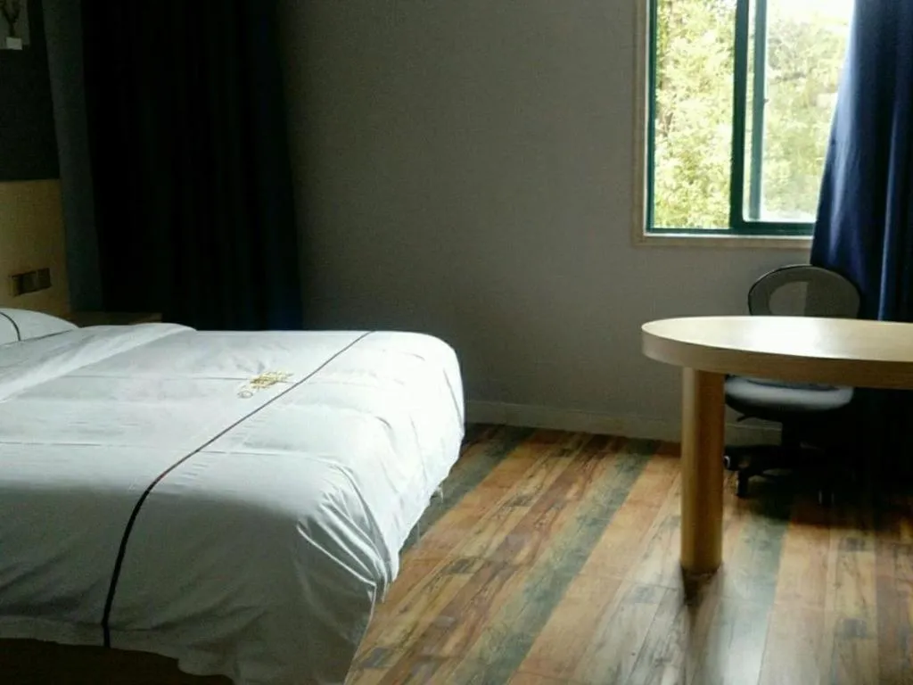 Bed in Shell Hotel Jiangsu Kunshan Lujia Town Youyi Road