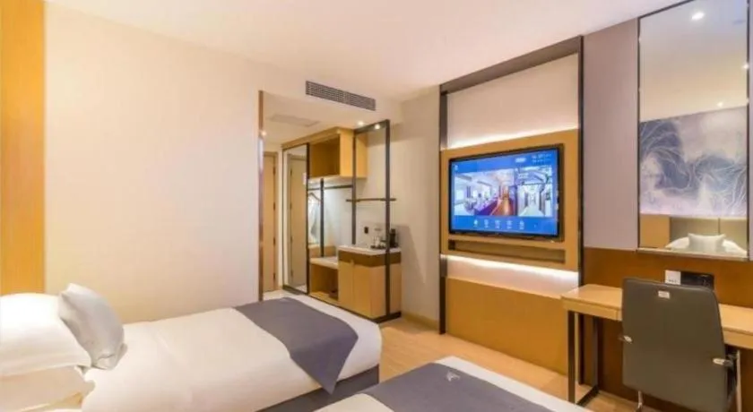 Bed in GreenTree Eastern Hotel Tianjin Dongli Development Zone Xinli Metro Station