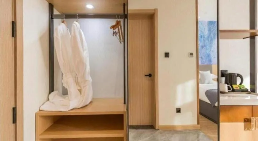 Bed in GreenTree Eastern Hotel Tianjin Dongli Development Zone Xinli Metro Station