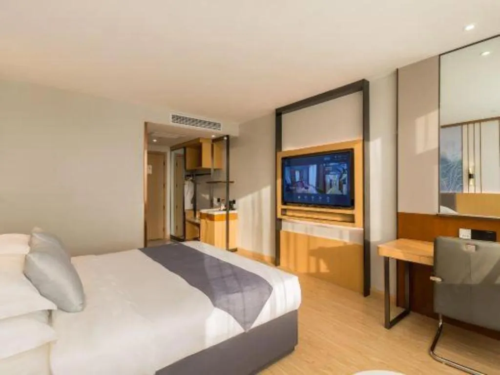 Bed in GreenTree Eastern Hotel Tianjin Dongli Development Zone Xinli Metro Station