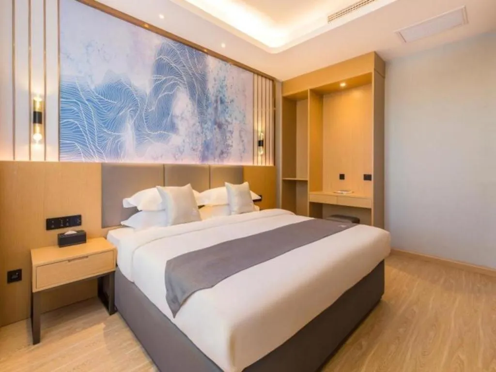 Bed in GreenTree Eastern Hotel Tianjin Dongli Development Zone Xinli Metro Station