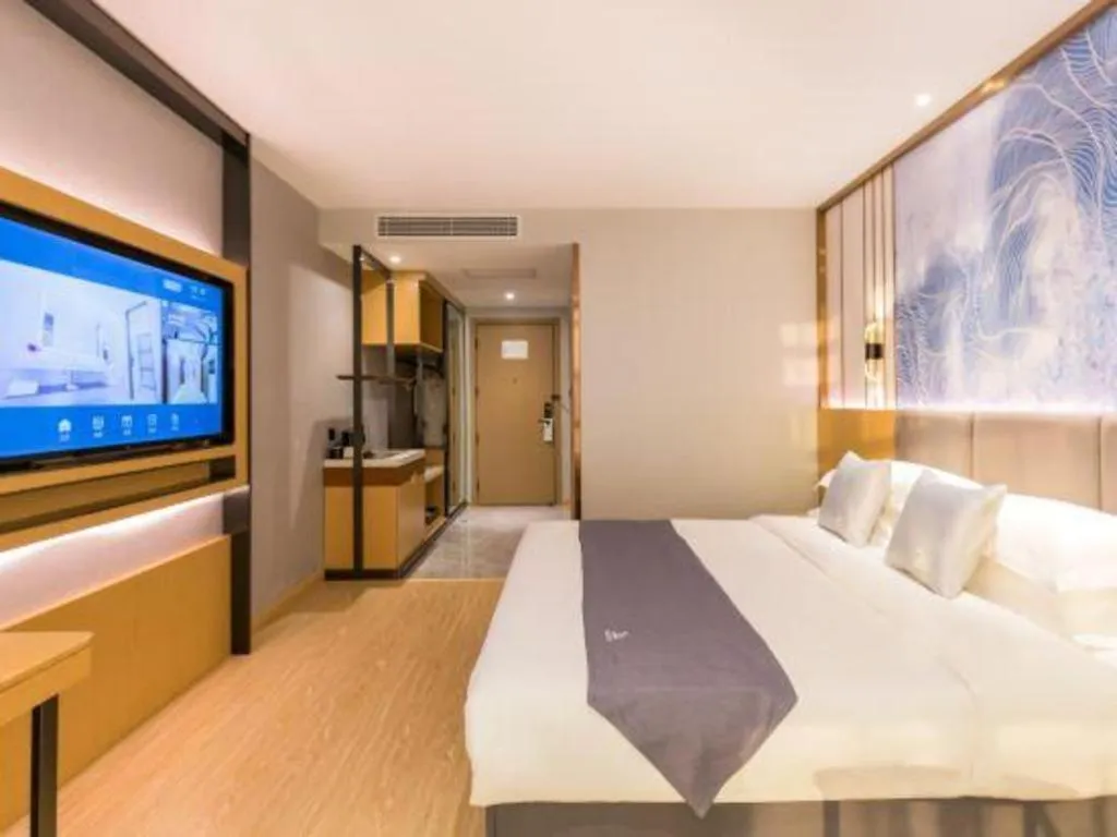 Bed in GreenTree Eastern Hotel Tianjin Dongli Development Zone Xinli Metro Station