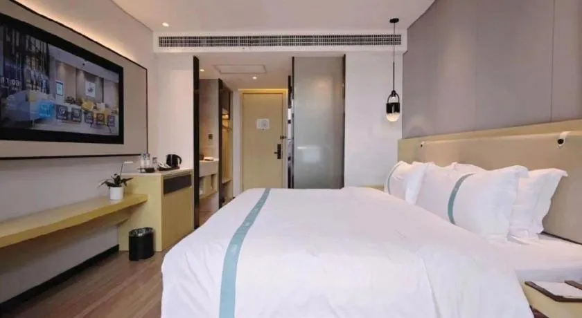 Bed in VX Hotel Hubei Wuhan Hongshan District 1st Guanggu Road