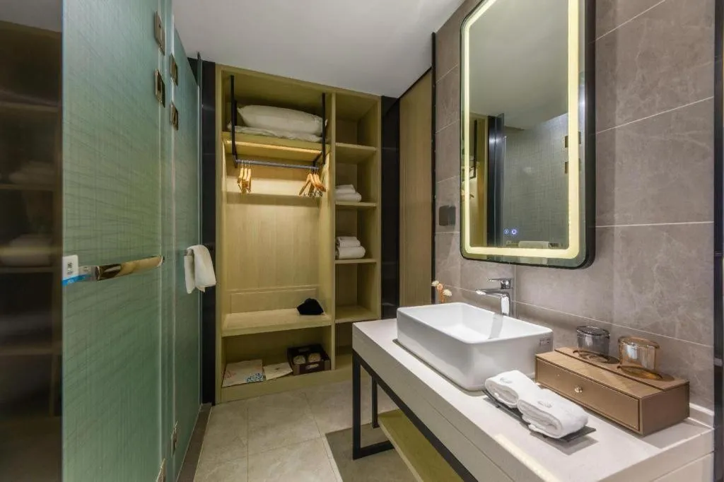 VX Hotel Hubei Wuhan Hongshan District 1st Guanggu Road