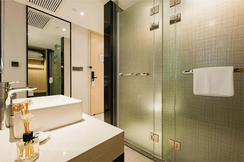 VX Hotel Hubei Wuhan Hongshan District 1st Guanggu Road