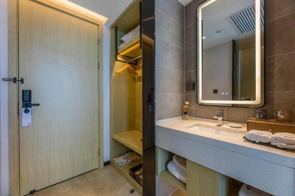 VX Hotel Hubei Wuhan Hongshan District 1st Guanggu Road