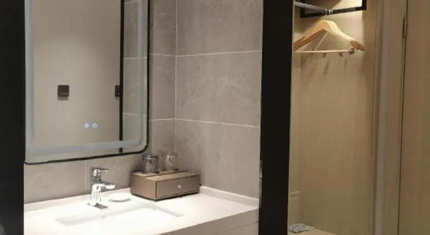 VX Hotel Hubei Wuhan Hongshan District 1st Guanggu Road