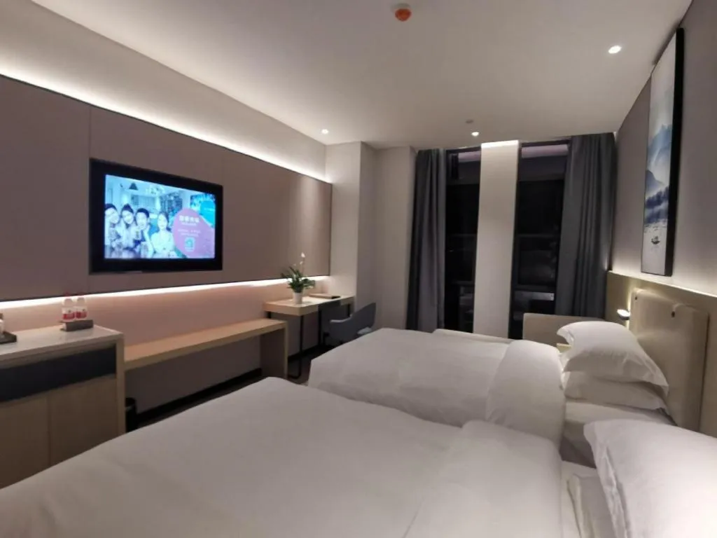 Bed in VX Hotel Hubei Wuhan Hongshan District 1st Guanggu Road