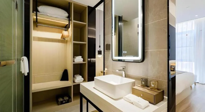 VX Hotel Hubei Wuhan Hongshan District 1st Guanggu Road