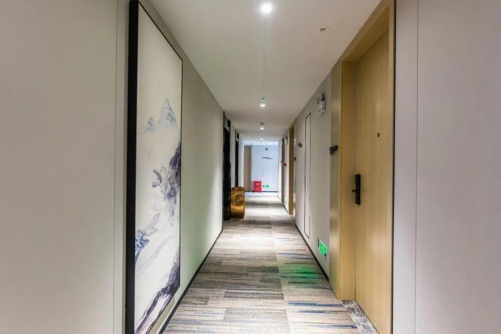 VX Hotel Hubei Wuhan Hongshan District 1st Guanggu Road