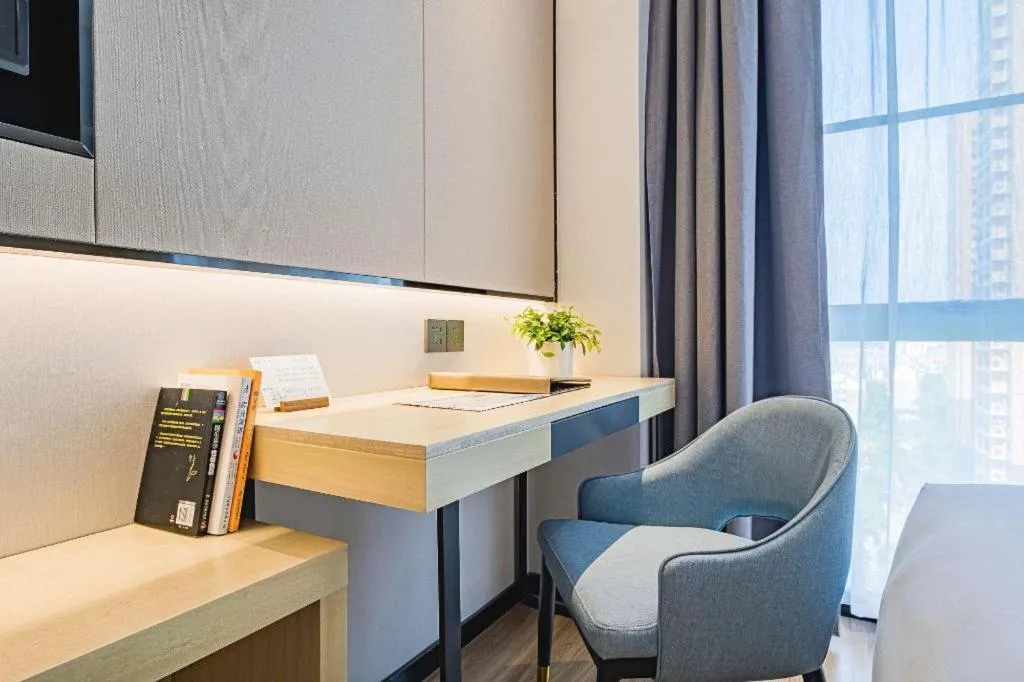 VX Hotel Hubei Wuhan Hongshan District 1st Guanggu Road