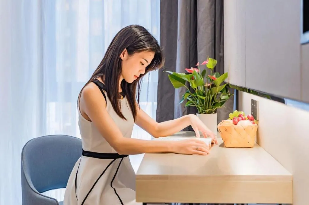 VX Hotel Hubei Wuhan Hongshan District 1st Guanggu Road