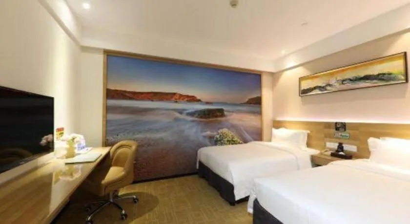 Bed in GreenTree Alliance Hotel Shenzhen Yantian District Dameisha