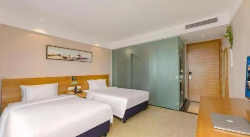 Bed in GreenTree Alliance Hotel Shenzhen Yantian District Dameisha