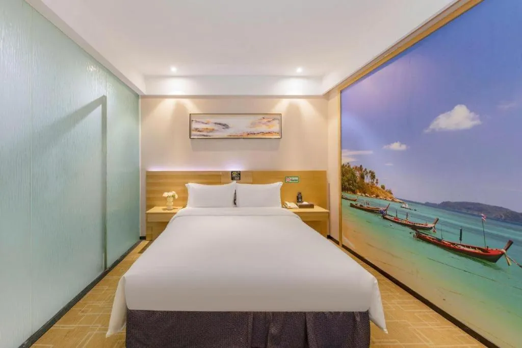 Bed in GreenTree Alliance Hotel Shenzhen Yantian District Dameisha