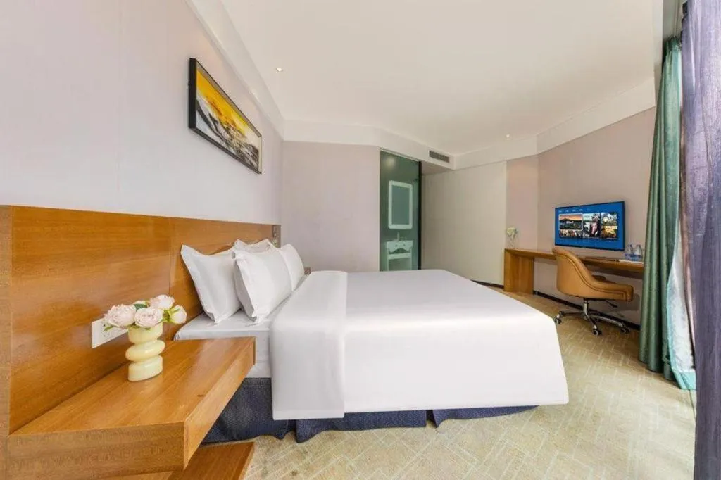 Bed in GreenTree Alliance Hotel Shenzhen Yantian District Dameisha