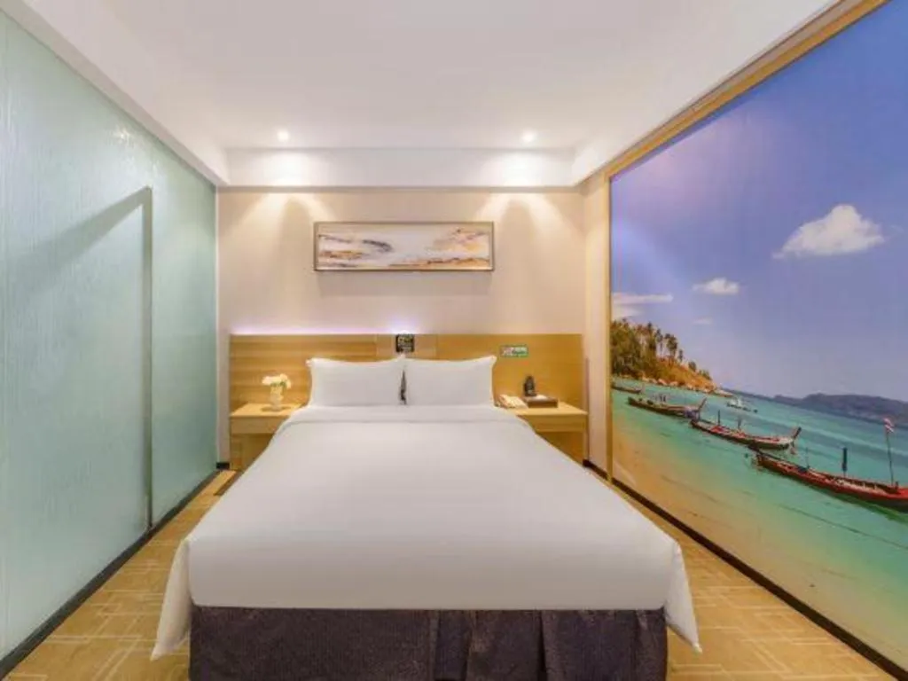 Bed in GreenTree Alliance Hotel Shenzhen Yantian District Dameisha
