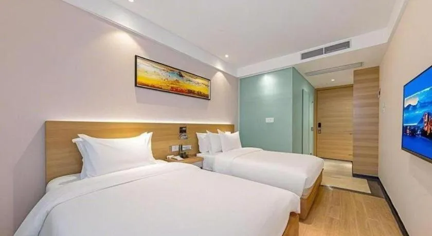 Bed in GreenTree Alliance Hotel Shenzhen Yantian District Dameisha