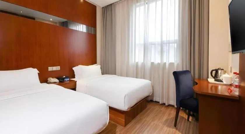 Bed in GreenTree Alliance Hotel Shenzhen Nanshan District Technology Park Songpingshan
