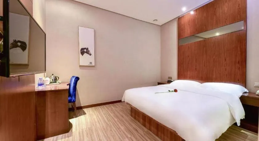 Bed in GreenTree Alliance Hotel Shenzhen Nanshan District Technology Park Songpingshan
