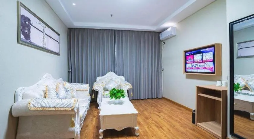 Bed in GreenTree Inn Express Suzhou Luzhi Ancient Town Scenic Area Xiaoshi Road