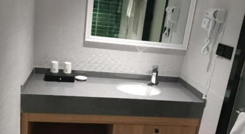 GreenTree Inn Express Suzhou Luzhi Ancient Town Scenic Area Xiaoshi Road