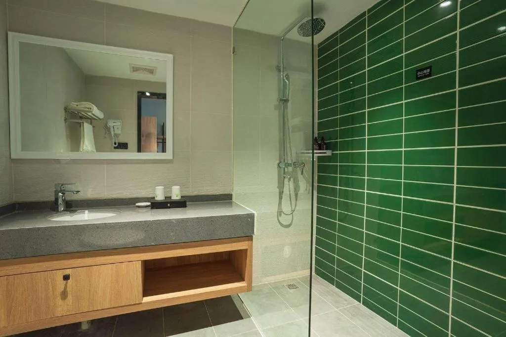 GreenTree Inn Express Suzhou Luzhi Ancient Town Scenic Area Xiaoshi Road