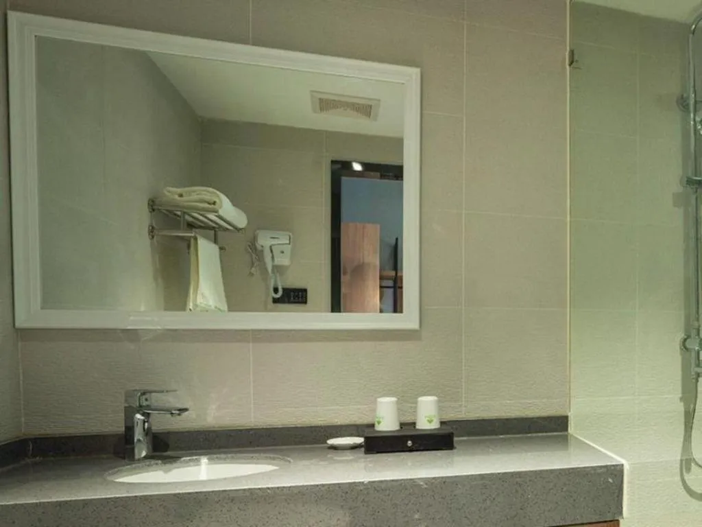 GreenTree Inn Express Suzhou Luzhi Ancient Town Scenic Area Xiaoshi Road