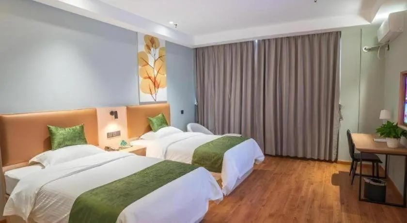 Bed in GreenTree Inn Express Suzhou Luzhi Ancient Town Scenic Area Xiaoshi Road